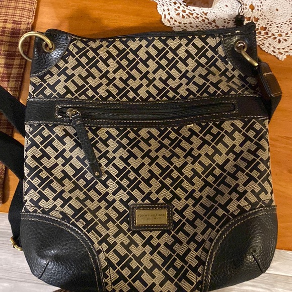 Tommy Hilfiger shoulder bag - Picture 1 of 1